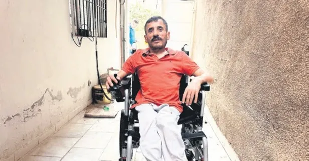 Polis memurundan akülü sandalye desteği