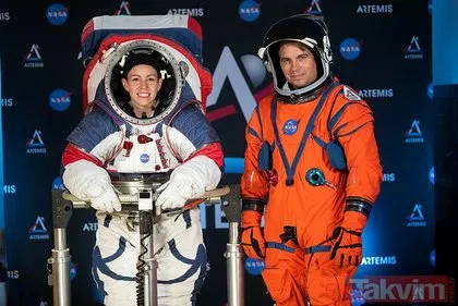 NASA Ay’a seyahat için her şeyi hazırladı! Yeni nesil uzay giysilerini görücüye çıkardı