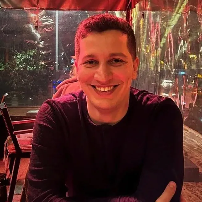 Kuruluş Orhan’ın Flavius’u Şükrü Özyıldız’ın fenomen kardeşini gören şaşıp kaldı! - 7