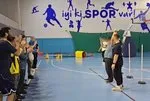 CHP’li Üsküdar Belediyesi otizmli gençlerin basketbol kursunu kapattı!
