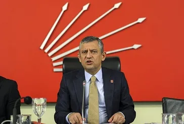 CHP'de adaylık kavgası! Ofis hesaplaşmanın vitrini oldu: Özel her yere kendi adını yazdırdı