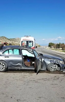 Esat Kabaklı trafik kazası geçirdi