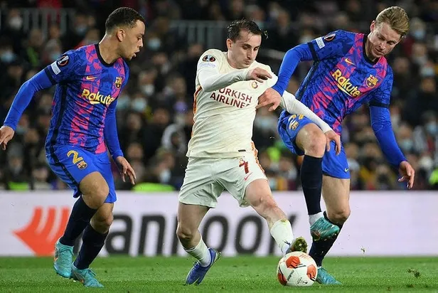 kerem-akturkoglu-bombasi-fransiz-ve-ispanyol-devleri-pesinde-luis-camposla-gorustuler-1647101268430.jpeg Kerem Aktürkoğlu bombası! Fransız ve İspanyol devleri peşinde: Luis Campos'la görüştüler-3