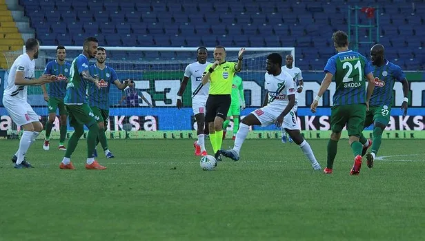 Rize'de puanlar bölüşüldü | MAÇ SONUCU: Çaykur Rizespor 2-2 Denizlispor-1