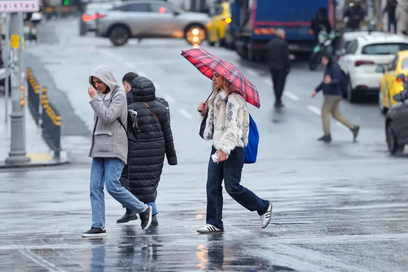 kirkikindi-yagislari-basliyor-mayisa-firtinali-giris-1777401434632.jpg Kırkikindi yağışları başlıyor: Mayıs’a fırtınalı giriş-3