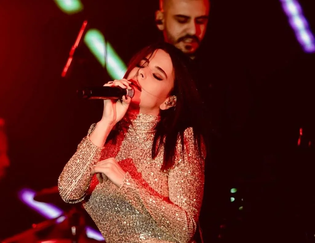 Sahte Simge erkek çıktı