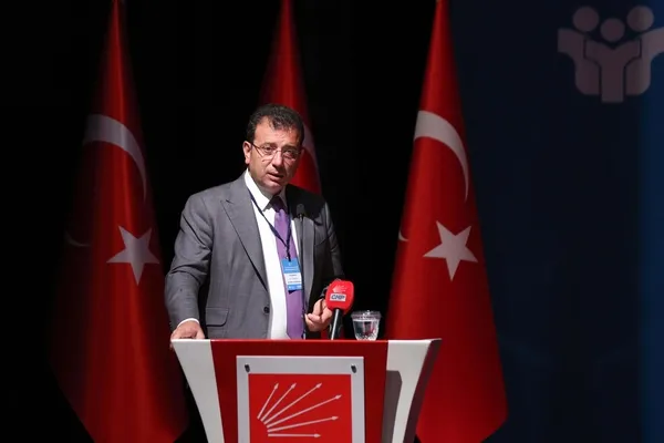 kurultaya-kadar-zaman-kazanma-mucadelesi-kemal-kilicdaroglunun-son-tavizi-tuzuk-degisikligi-1691468820874.jpg Kurultaya kadar zaman kazanma mücadelesi! Kemal Kılıçdaroğlu'nun son tavizi: Tüzük değişikliği-5