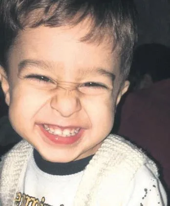 kiz-arkadasinin-ayriligini-yediremeyen-takintili-adam-genc-kadinin-luks-cipine-rujla-saldirdi-1650234073623.jpeg Kız arkadaşının ayrılığını yediremeyen takıntılı adam genç kadının lüks cipine rujla saldırdı-11