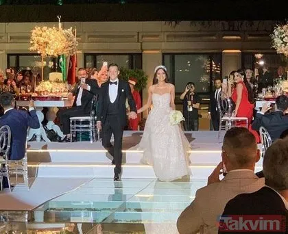 Arsenal’in yıldız futbolcusu Mesut Özil ile evlenen Amine Gülşe’den ilk hamle!