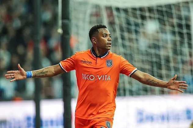 Son dakika: Robinho bir kez daha tarihe geçti: Sözleşmesi 6 günde feshedildi!