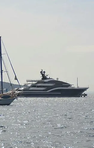 Bodrum'a gelen 90 metrelik lüks yata 190 bin litre akaryakıt ikmali! Bakın kaç lira ediyor