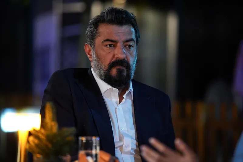 kardeslerim-126-bolum-nefes-kesecek-omer-ve-sarpin-basi-belada-1714121885407.jpg Kardeşlerim 126. bölüm nefes kesecek: Ömer ve Sarp’ın başı belada!-5