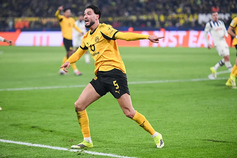 Borussia Dortmund'un yıldızı Galatasaray'a! Transferin gözdesi Ramy Bensebaini - 25