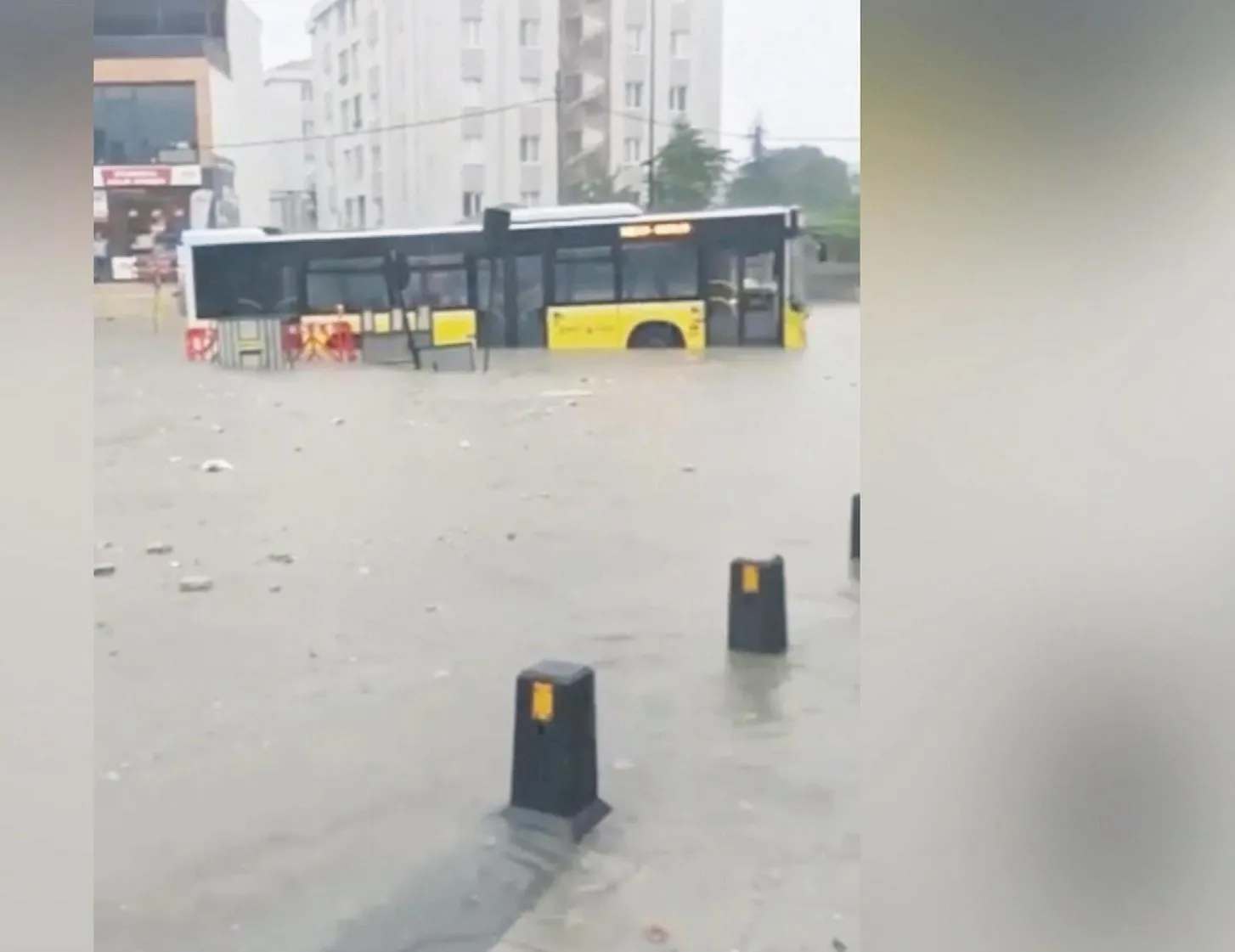 İett otobü’su’!