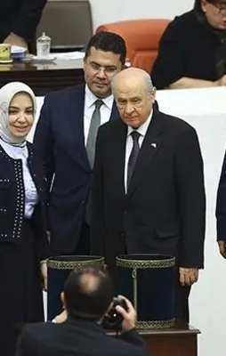 MHP: Türklüğün bekası için evet diyoruz