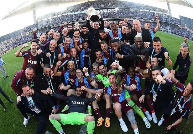 trabzonspor-asbaskani-ertugrul-dogan-takvime-konustu-artik-sampiyonluk-icin-bu-kadar-beklemeyecegiz-1652907789116.jpeg Trabzonspor Asbaşkanı Ertuğrul Doğan TAKVİM’e konuştu: "Berat Albayrak'ın ülke futboluna katkısı inanılmaz"-3