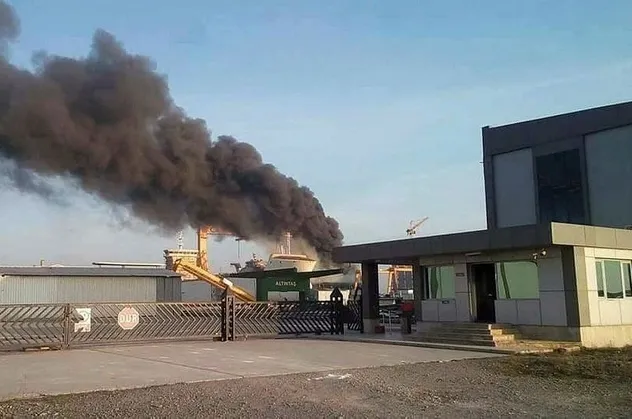 Son dakika: Yalova'da korkutan tersane yangını