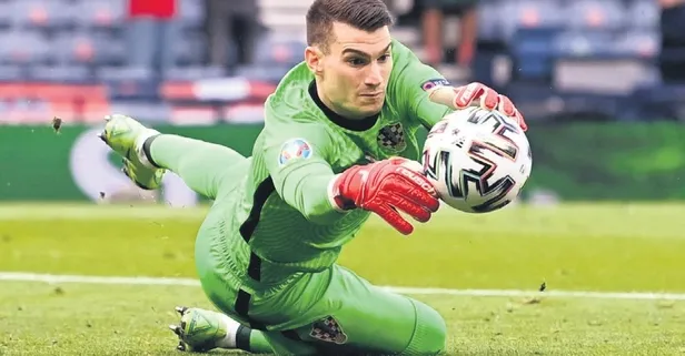 Livakovic’te son perde! UEFA Şampiyonlar Ligi'nde 3. eleme turu rövanş maçında bugün Dinamo Zagreb AEK’e konuk olacak