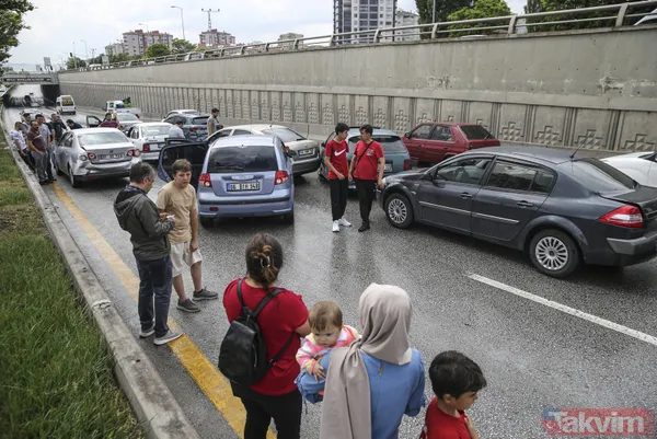 SON DAKİKA: Ankara'da sel can aldı! Ev ve iş yerlerini su bastı yollar göle döndü - 1