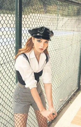 Genç oyuncu Melis Sezen'den 'coronavirüs' çıkarımı