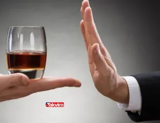 Rüyada alkol içmek neye işarettir? Rüyada içki içmek ne anlama gelir? Rüyada ağlayarak, şarkı söyleyerek alkol içmek nasıl yorumlanır?