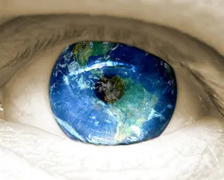 637 saat Dünya’ya bakmak