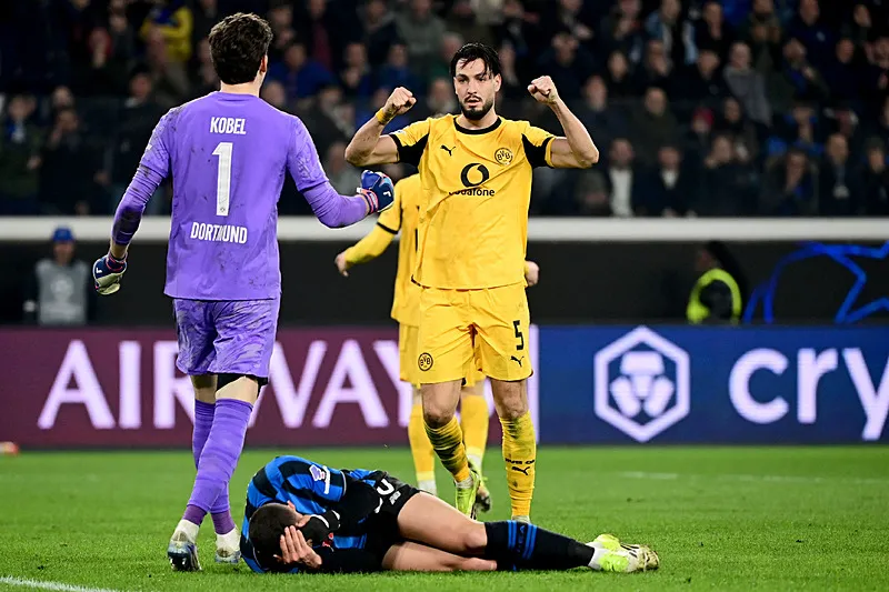 Borussia Dortmund'un yıldızı Galatasaray'a! Transferin gözdesi Ramy Bensebaini - 15