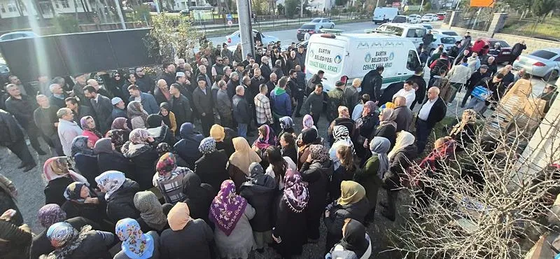 5 gencin cenazesi ailelerine teslim edildi (İHA)