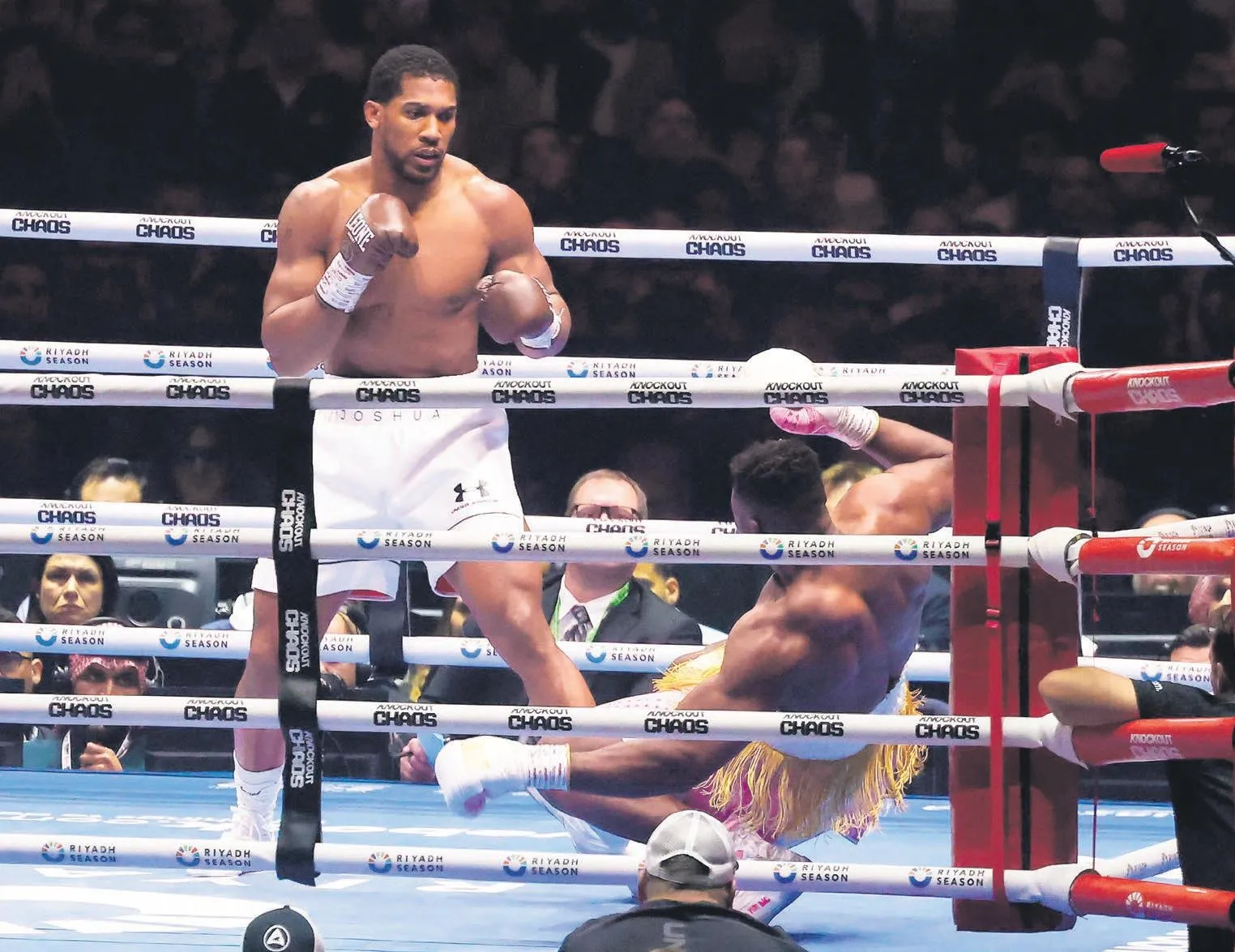 5 dakikalık dayağa 20 milyon dolar