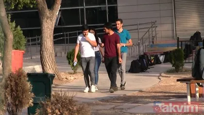 iPhone değil ders çalışma kuyruğu! Şanlıurfa’da öğrenciler kütüphaneye girebilmek için çantalarıyla sıra tuttular