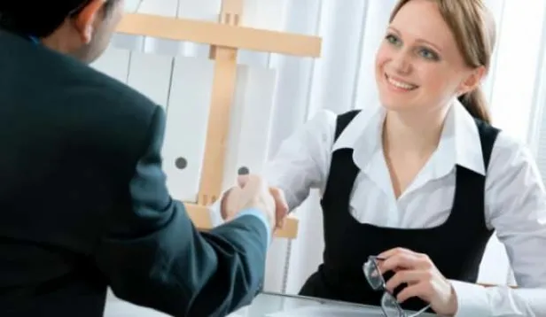 farkli-illere-3500-tl-maasla-en-az-lise-mezunu-banka-personeli-alimi-basvuru-sartlari-nedir-iste-kadrolar-1616130127653.jpg Farklı illere 3500 TL maaşla! En az lise mezunu banka personeli alımı başvuru şartları nedir? İşte kadrolar-2