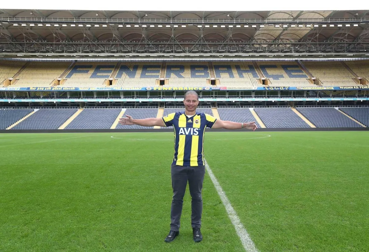 alex-de-souzadan-fenerbahce-ve-marco-asensio-sozleri-1789038392219.jpeg Alex de Souza Fenerbahçe ve Şampiyonlar Ligi ile ilgili konuştu! Unutamadığı maçlar ve güvendiği o isimler-5
