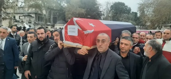 Abdurrahim Albayrak'ın acı günü: Torunu Batuhan Bostancı son yolculuğuna uğurlandı! Annesi evlat acısıyla yıkıldı-3