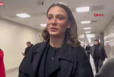 Serenay Sarıkaya Çağlayan Adliyesi'ne ifade vermeye geldi