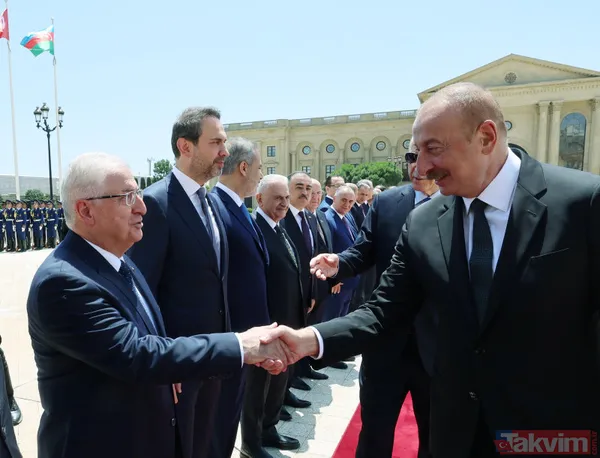 Başkan Recep Tayyip Erdoğan'dan Gardaş Azerbaycan'a ziyaret! Heyette Sinan Oğan da yer aldı - 14