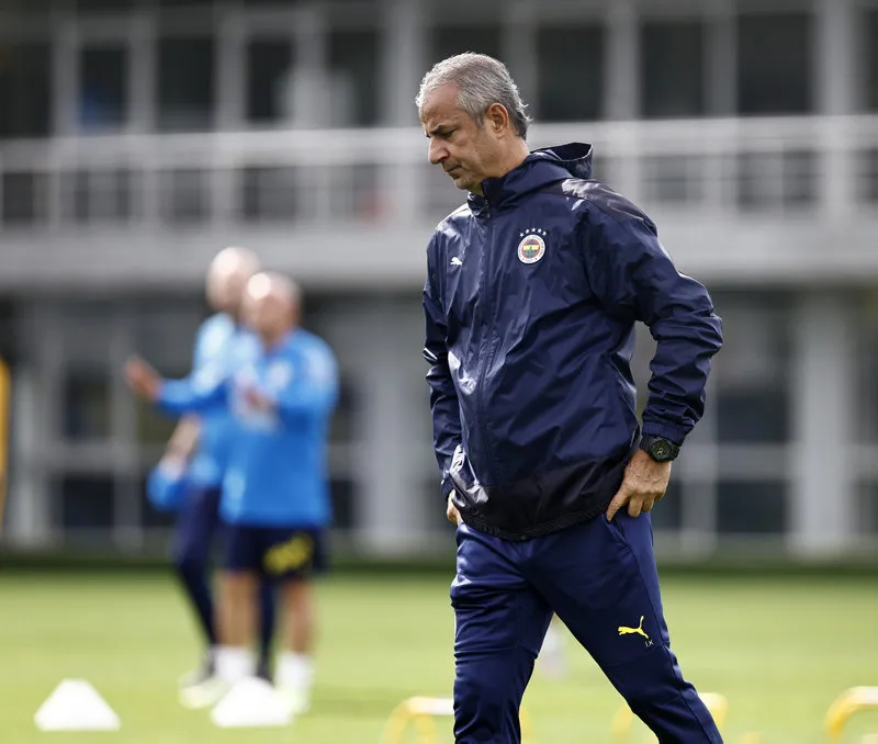 FENERBAHÇE HABERLERİ | Fenerbahçe'de rotasyon! Spartak Trnava maçında 7 isim değişecek - 10