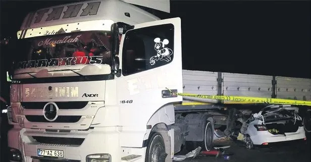 Adana’da yeni aldıkları otomobille kaza yapan çift hayatını kaybetti