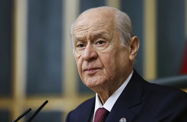 hdp-es-genel-baskanipervinbuldan-partisinin-kapatma-davasina-tepki-gostererek-demokratik-olduklarini-savundu-1623181305675.jpg HDP Eş Genel Başkanı Pervin Buldan, partisinin kapatma davasına tepki göstererek "demokratik" olduklarını savundu-7