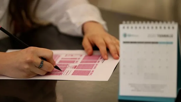 hafta-sonu-sinav-var-mi-18-19-haziran-hangi-sinavlar-var-tyt-ayt-ydt-nedir-2022-yks-hakkinda-tum-bilgiler-1655387364491.jpg Hafta sonu sınav var mı? 18 - 19 Haziran hangi sınavlar var? TYT, AYT, YDT nedir? 2022 YKS hakkında tüm bilgiler-2