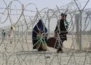 Talibandan kadın sağlık çalışanlarına çağrı: İşinize dönün