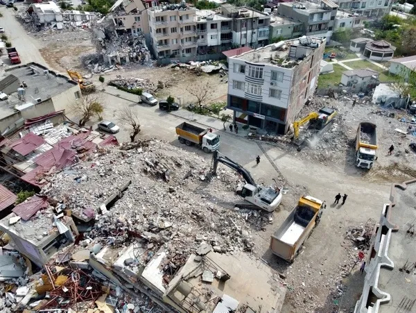 1679905045962.jpg Depremzedelere "Geberin" yazmıştı! 14 yaşındaki çocuğa ders gibi ceza-5
