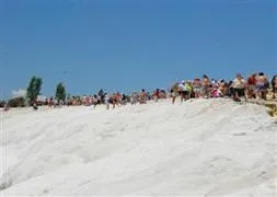Pamukkale’ye turist akını
