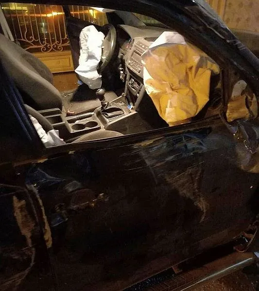 yalovada-feci-kaza-kamyonet-villanin-bahce-duvarina-carpti-olu-ve-yaralilar-var-1693389520244.jpeg Yalova'da feci kaza! Kamyonet villanın bahçe duvarına çarptı: Ölü ve yaralılar var-1