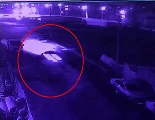 3 araç birbirine girdi 1 polis hayatını kaybetti