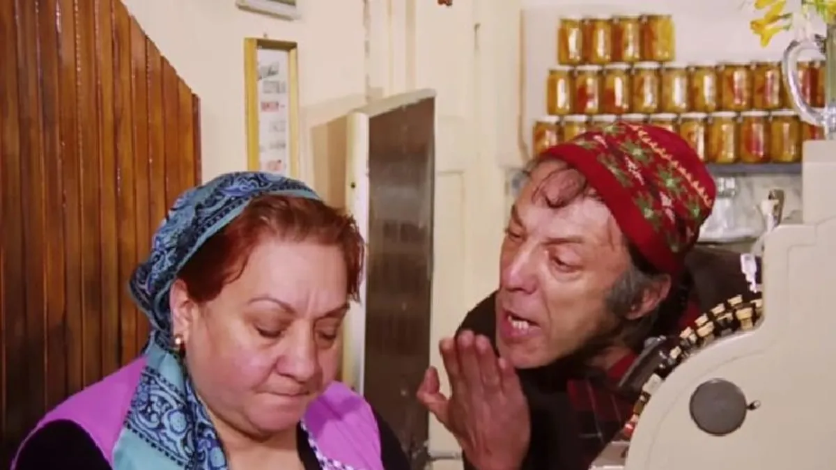 ’Turşu sirkeli mi olur limonlu mu?’ sahnesi dün gibi akıllarda! Yeşilçam’ın Neşeli Günler filminde inanılmaz hata! Münir Özkul öyle bir şey yapmış ki...
