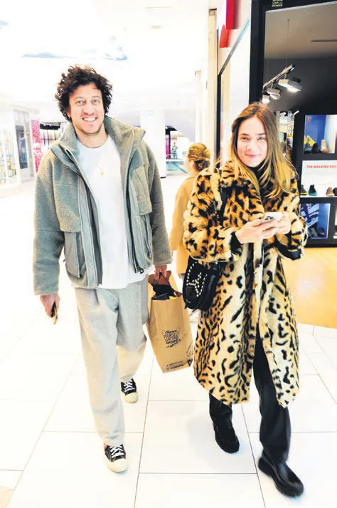 hadisenin-reza-zarrab-ile-ask-yasadigi-iddiasini-ortaya-atan-seren-serengil-savcilikta-ifade-verdi-1673035959508.jpg Hadise’nin Reza Zarrab ile aşk yaşadığı iddiasını ortaya atan Seren Serengil savcılıkta ifade verdi-11