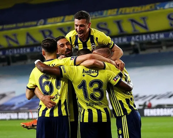 fenerbahceden-besiktasa-nazire-tesadufun-boylesi-1620067898167.jpeg Erzurumspor'a 14 dakikada 3 gol atan Fenerbahçe'den Beşiktaş'a nazire!-2