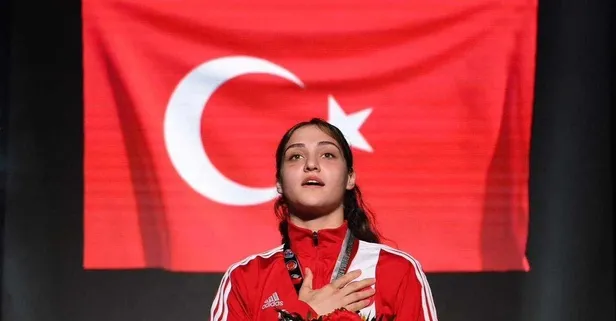 Büşra Işıldar Dünya Boks Şampiyonası'nda finale adını yazdırdı