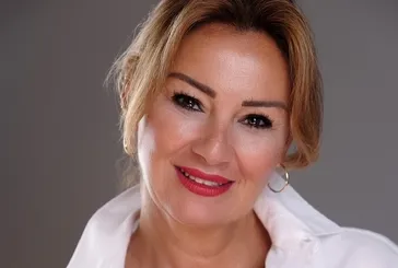 Yağmur Atacan’dan nişan gecesi itirafı: Pınar’ı öpeyim derken yanlışlıkla kafa attım