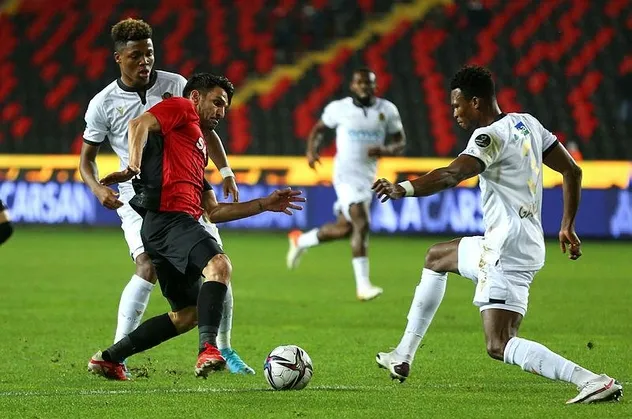 Ertelenen maç eşitlikle bitti! Gaziantep FK 0-0 Yeni Malatyaspor | MAÇ SONUCU